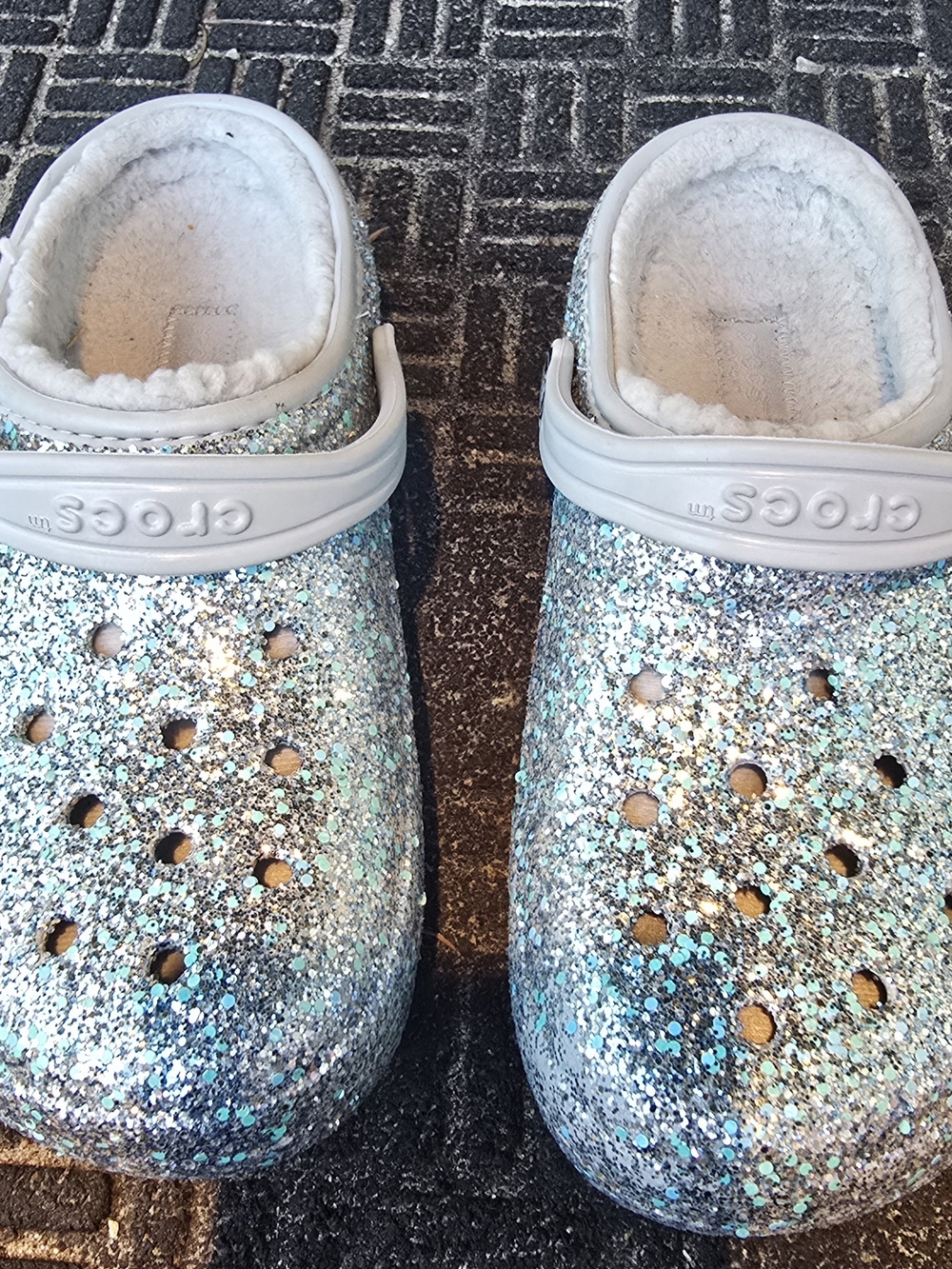 CROCS Kids Glitter Fleece-Lined Clog in Silver and Blue